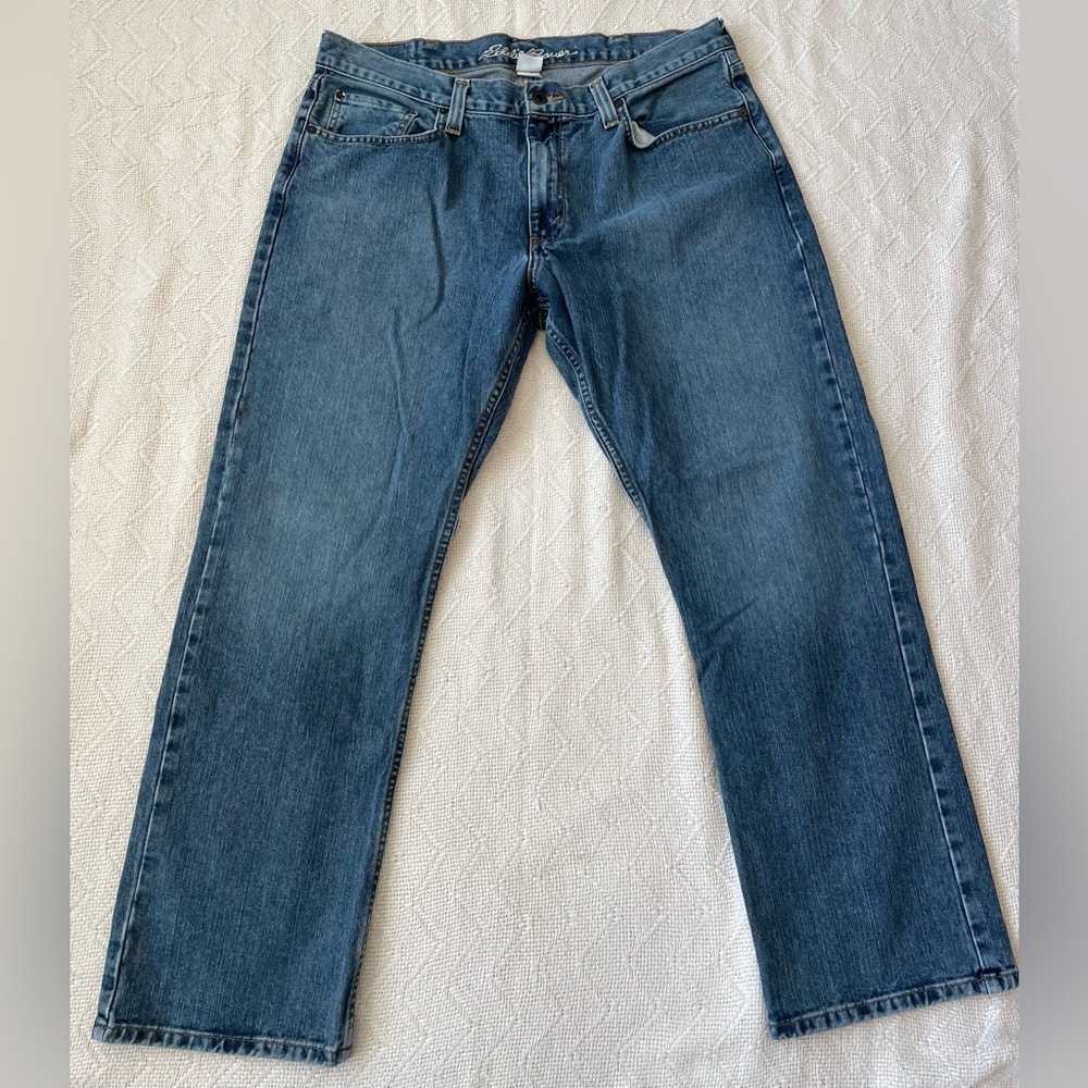 Eddie Bauer Men’s 36x30 Straight Leg Jeans Medium Blue Wash Like New